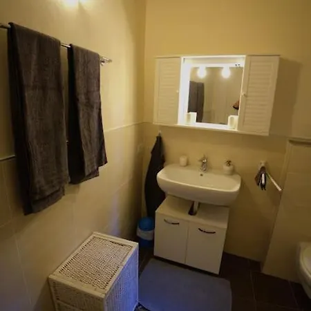 Familienfreundliche Grosse Mit Viel Aussenraum Apartment *