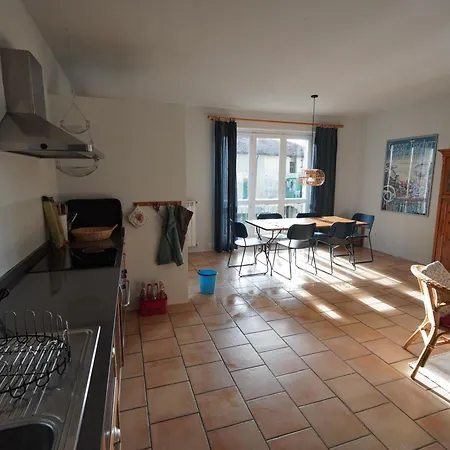 Apartment Familienfreundliche Grosse Mit Viel Aussenraum