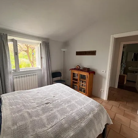 Διαμέρισμα Familienfreundliche Grosse Mit Viel Aussenraum